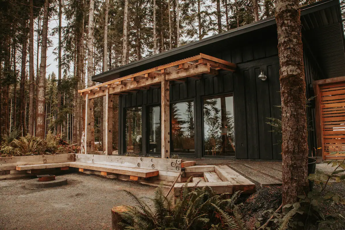 A Beachside Cabin by the Jordan River